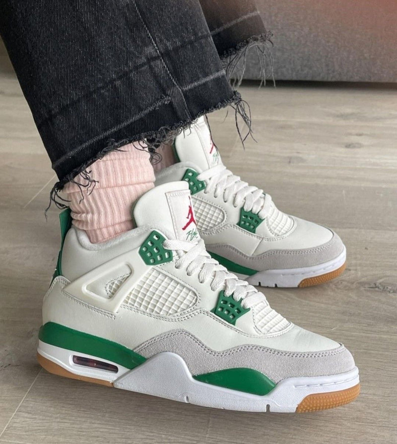 Jordan 4s Pine green